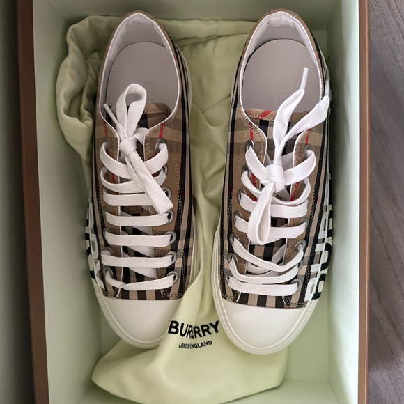 COPY - Brand new Burberry Jack Check Low top sneaker - Archive Beige - Picture 5 of 9